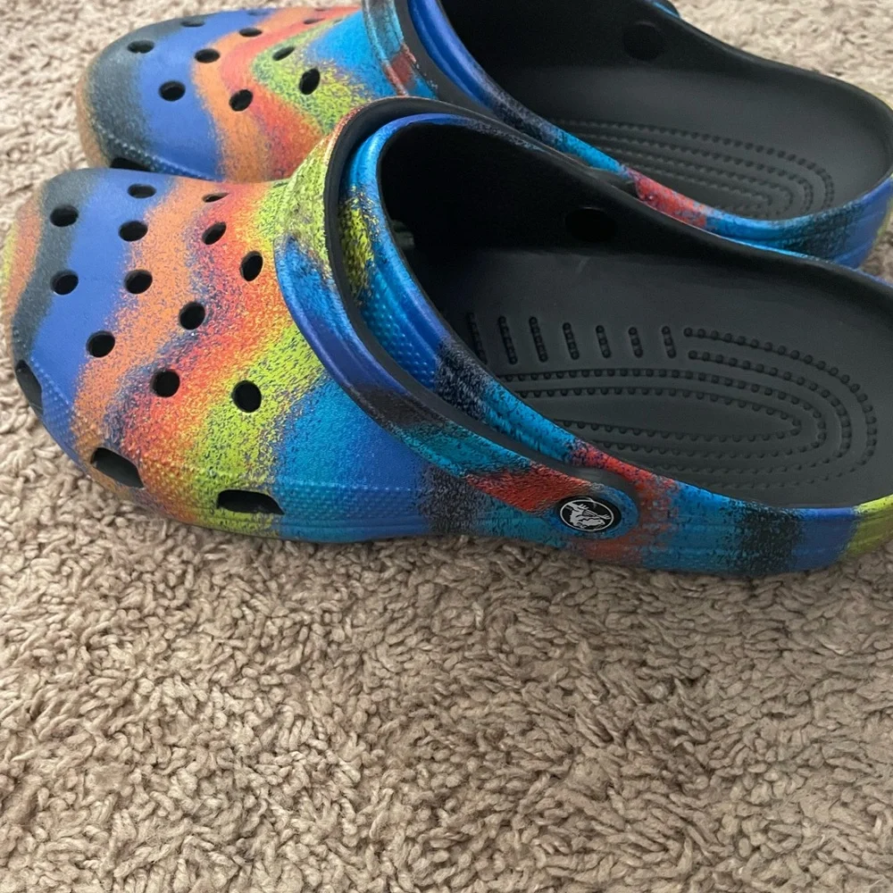 Crocs - Picture 3 of 5